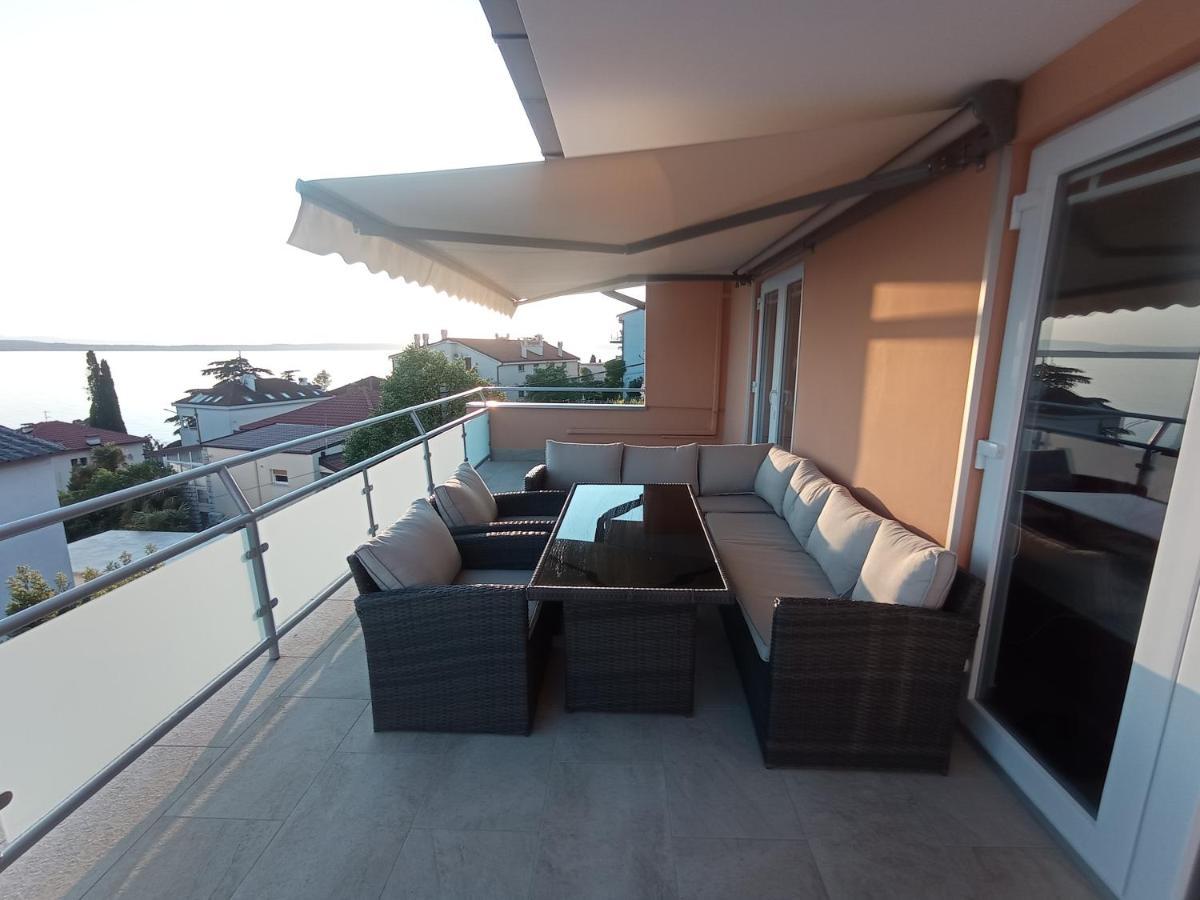 Vila Zdenka Apartmants Crikvenica Exterior foto